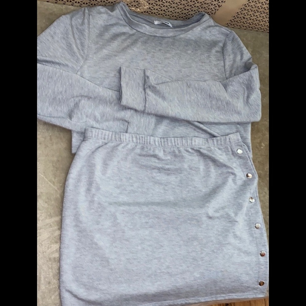 Grey skirt set